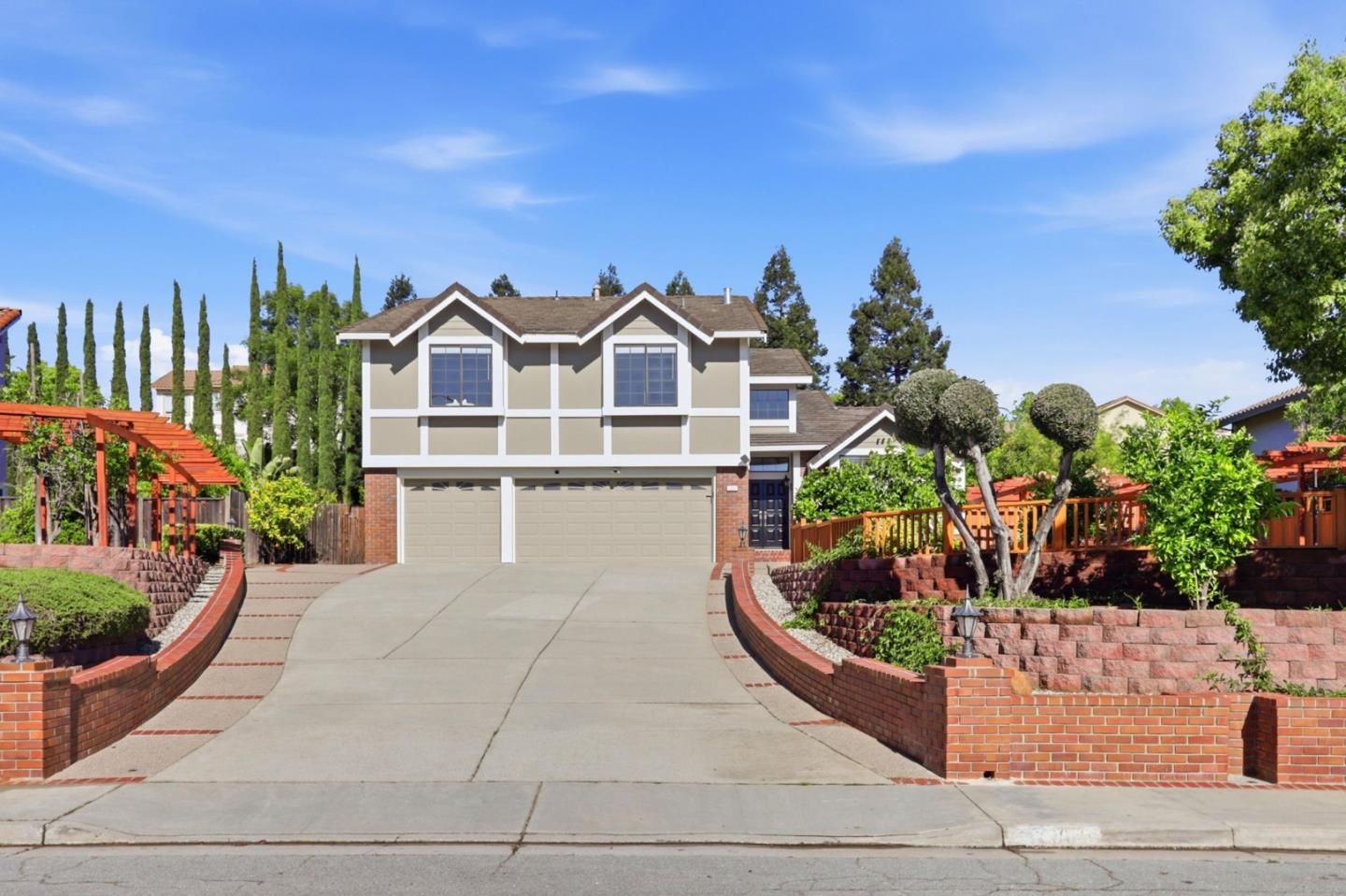 1206 Valley Quail Circle