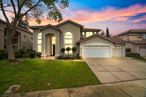Photo of 4009 Bella Tuscany Drive, MODESTO, CA 95356 (MLS # ML82029781)