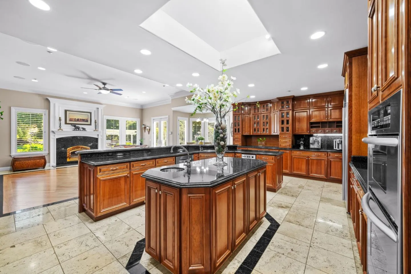 Gilroy, California 95020, United States, 4 Bedrooms Bedrooms, ,4 BathroomsBathrooms,Residential,Active,150666