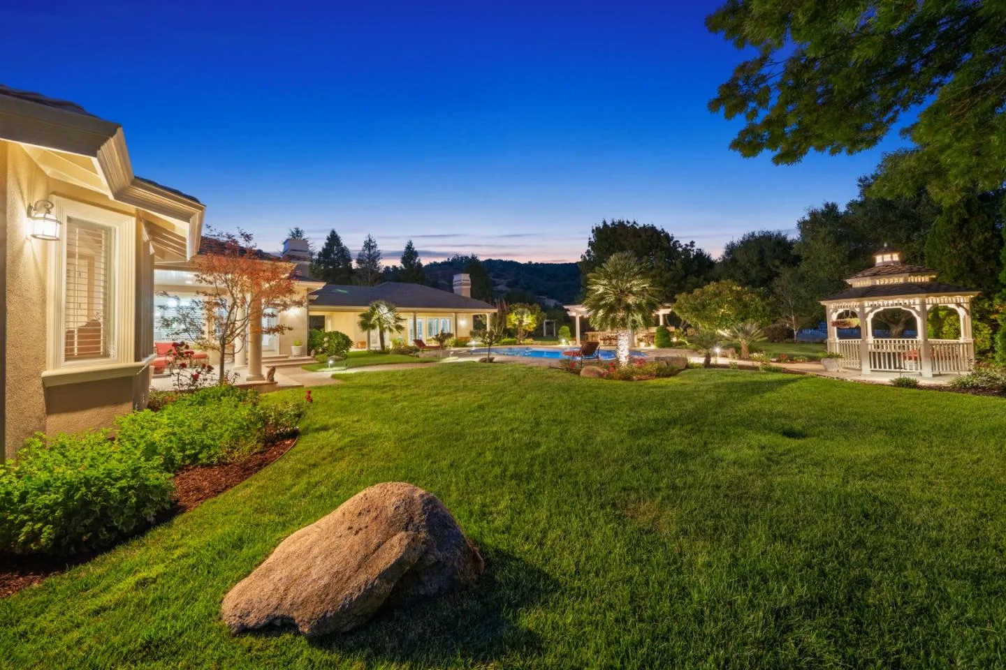 Gilroy, California 95020, United States, 4 Bedrooms Bedrooms, ,4 BathroomsBathrooms,Residential,Active,150666