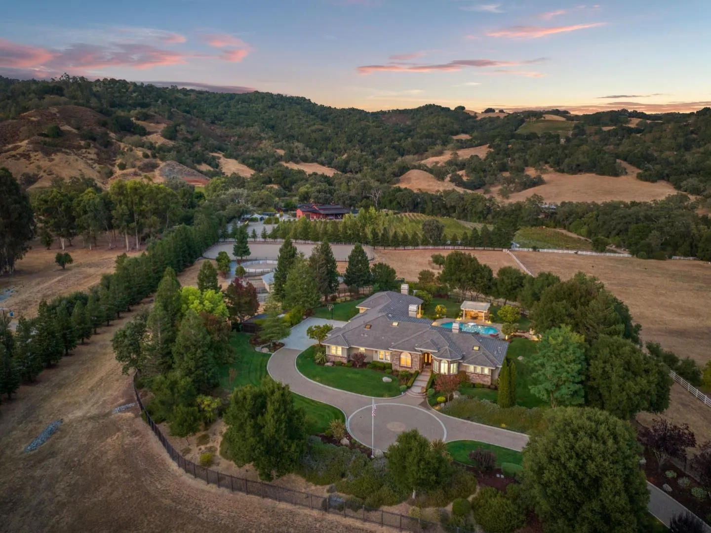 Gilroy, California 95020, United States, 4 Bedrooms Bedrooms, ,4 BathroomsBathrooms,Residential,Active,150666