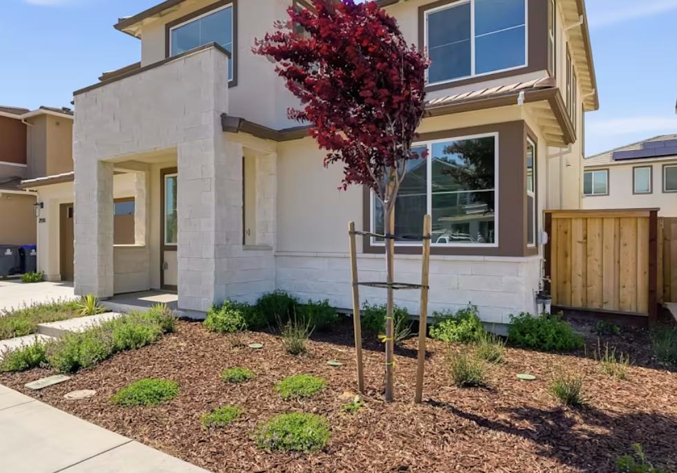 2555 Lavender Place