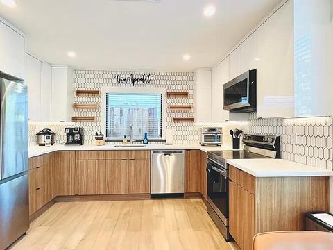 Tiny photo for 2050 Williams Street, PALO ALTO, CA 94306 (MLS # ML82035281)