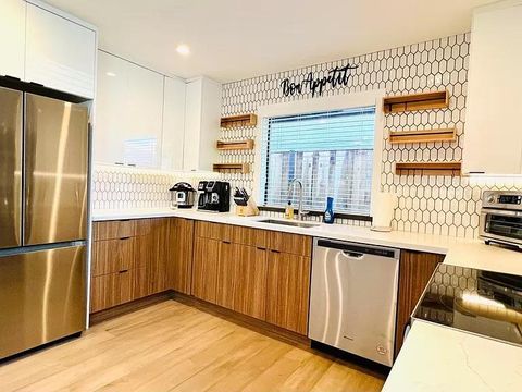 Tiny photo for 2050 Williams Street, PALO ALTO, CA 94306 (MLS # ML82035281)