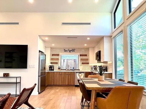 Tiny photo for 2050 Williams Street, PALO ALTO, CA 94306 (MLS # ML82035281)