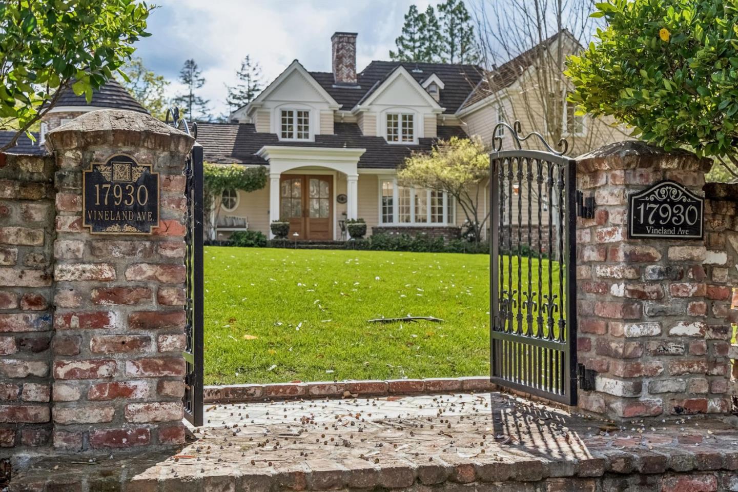 17930 Vineland Avenue