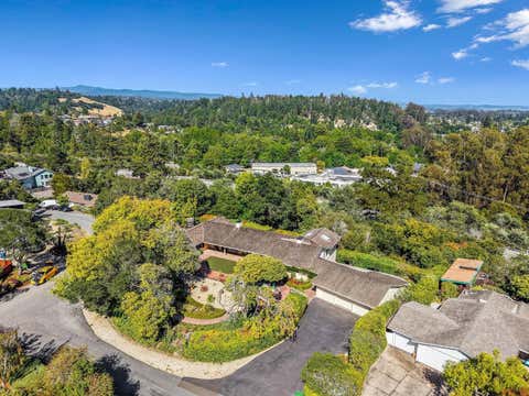 Tiny photo for 31 S Circle Dr DR, SANTA CRUZ, CA 95060 (MLS # ML82052231)