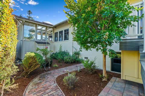 Tiny photo for 31 S Circle Dr DR, SANTA CRUZ, CA 95060 (MLS # ML82052231)