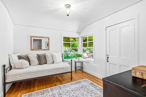 Tiny photo for 31 S Circle Dr DR, SANTA CRUZ, CA 95060 (MLS # ML82052231)