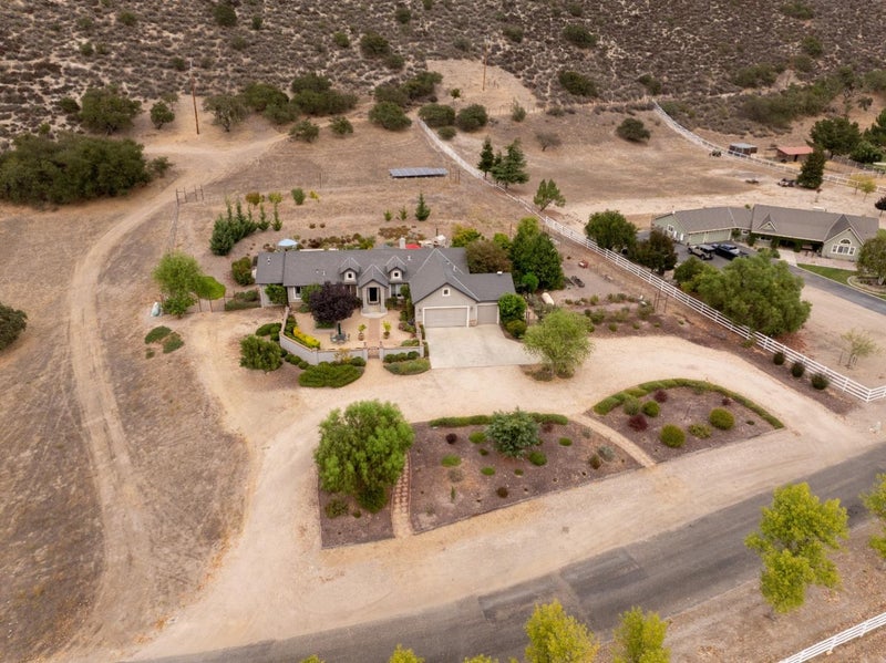 44737 Sun Valley Drive