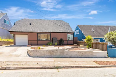 720 Lockhaven Drive, Pacifica, CA 94044 - #: ML82007900