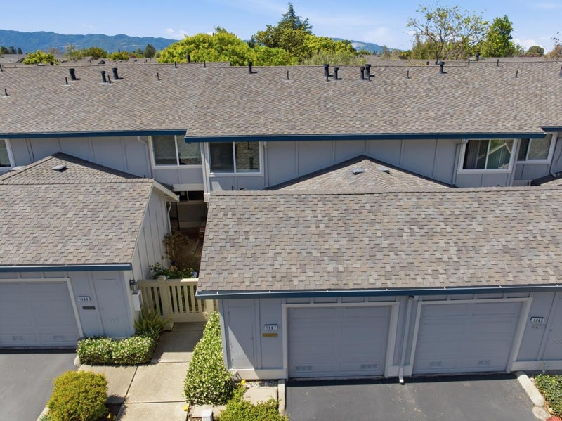 1387 Cherrywood Square
