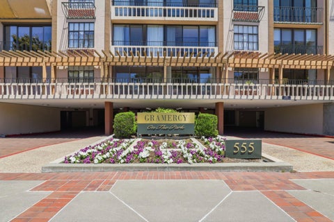 Photo of 555 Laurel Avenue #122, SAN MATEO, CA 94401 (MLS # ML82059114)