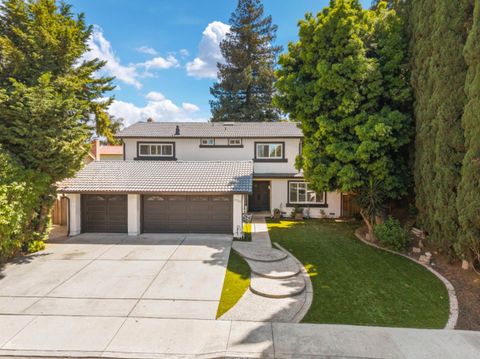 Photo of 1926 Cape Hilda Place, SAN JOSE, CA 95133 (MLS # ML82043144)