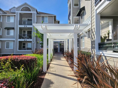 Featured picture for the property ML81970187