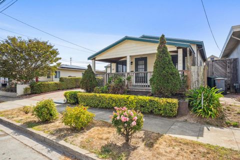 Photo of 69 Atlantic Avenue, SAN BRUNO, CA 94066 (MLS # ML82023554)