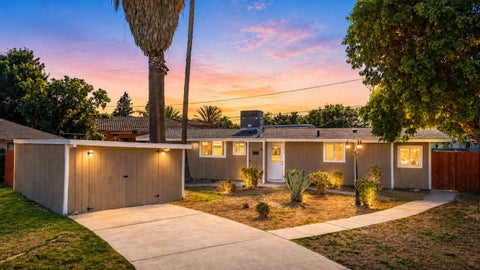 Photo of 840 Maryland Avenue, LOS BANOS, CA 93635 (MLS # ML82051198)