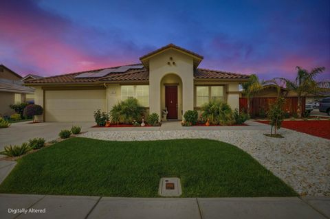 Photo of 805 Klamath Way, HOLLISTER, CA 95023 (MLS # ML82040766)