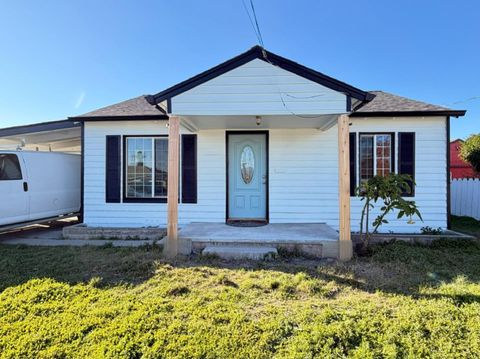 Photo of 129 N Filice Street, SALINAS, CA 93905 (MLS # ML82029269)