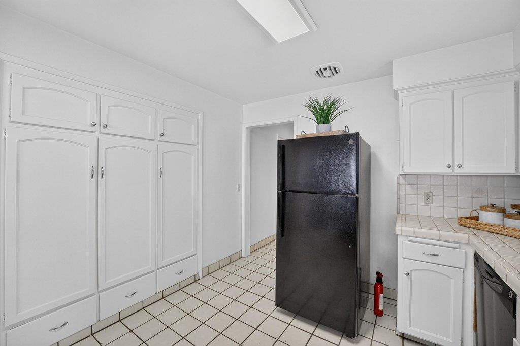 838 Portola Drive