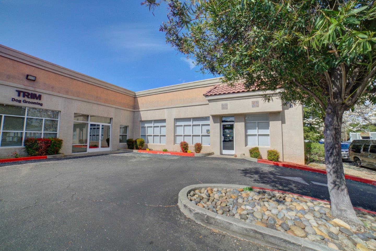 652-656 North Santa Cruz Avenue