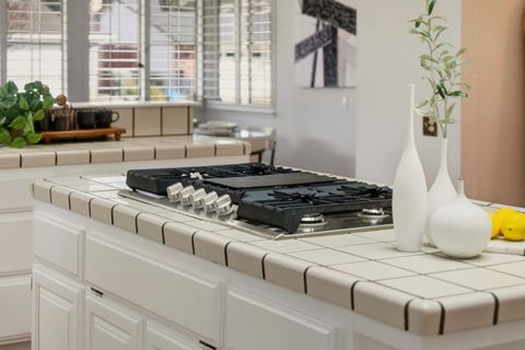 Tiny photo for 7609 Santa Paula Drive, Gilroy, CA 95020 (MLS # ML82032336)