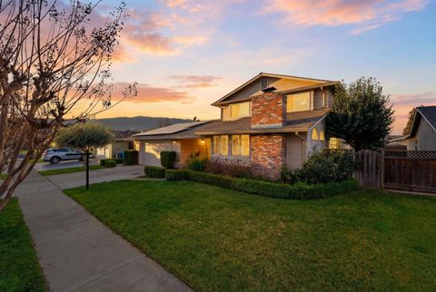 Tiny photo for 7609 Santa Paula Drive, Gilroy, CA 95020 (MLS # ML82032336)