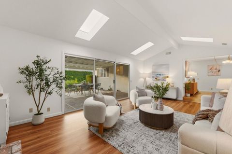 Tiny photo for 7609 Santa Paula Drive, Gilroy, CA 95020 (MLS # ML82032336)