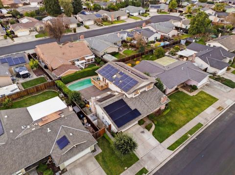 Tiny photo for 7609 Santa Paula Drive, Gilroy, CA 95020 (MLS # ML82032336)