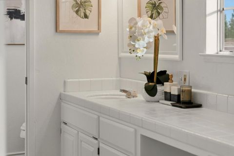 Tiny photo for 7609 Santa Paula Drive, Gilroy, CA 95020 (MLS # ML82032336)