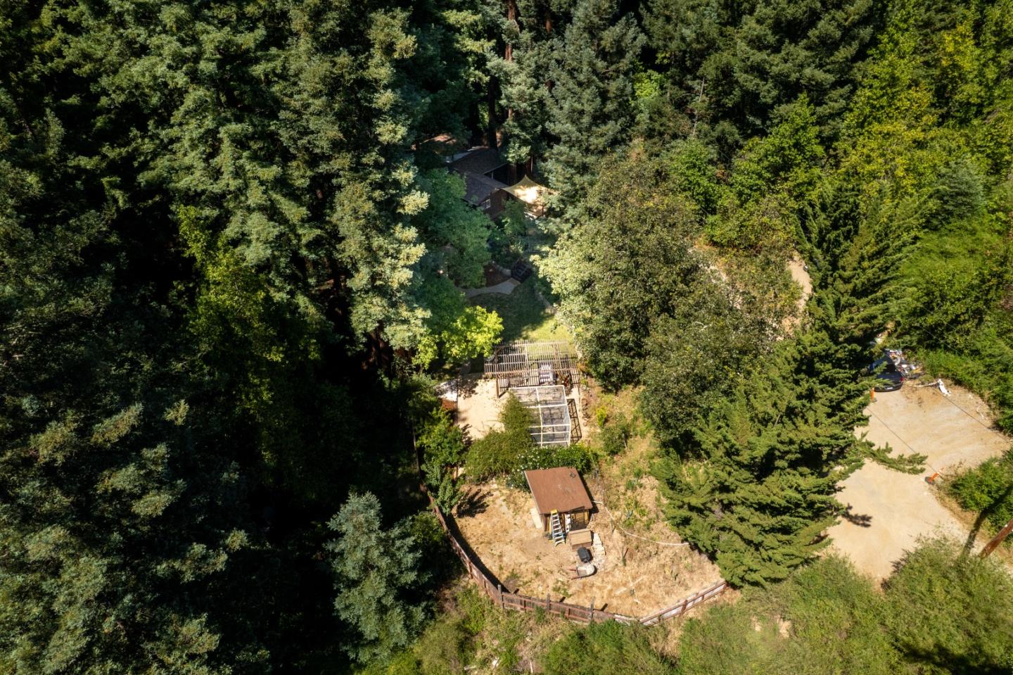 24250 Glenwood Drive