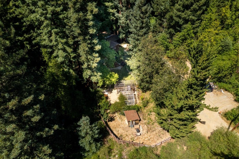 24250 Glenwood Drive