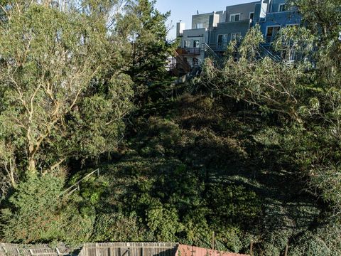 Tiny photo for 1 Head Street, SAN FRANCISCO, CA 94112 (MLS # ML82033915)