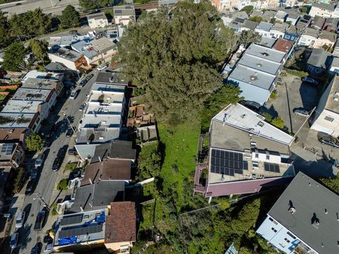 Tiny photo for 1 Head Street, SAN FRANCISCO, CA 94112 (MLS # ML82033915)