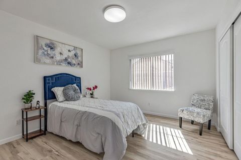 Tiny photo for 202 W Fauna Avenue, MOUNTAIN HOUSE, CA 95391 (MLS # ML82024227)