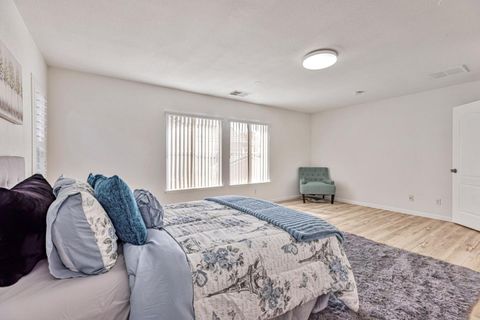 Tiny photo for 202 W Fauna Avenue, MOUNTAIN HOUSE, CA 95391 (MLS # ML82024227)