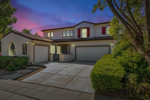 Tiny photo for 202 W Fauna Avenue, MOUNTAIN HOUSE, CA 95391 (MLS # ML82024227)