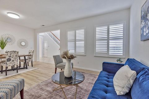 Tiny photo for 202 W Fauna Avenue, MOUNTAIN HOUSE, CA 95391 (MLS # ML82024227)