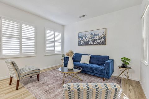 Tiny photo for 202 W Fauna Avenue, MOUNTAIN HOUSE, CA 95391 (MLS # ML82024227)