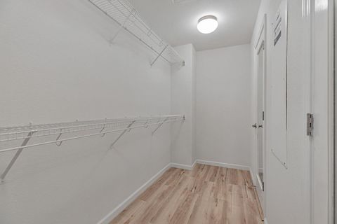 Tiny photo for 202 W Fauna Avenue, MOUNTAIN HOUSE, CA 95391 (MLS # ML82024227)