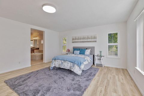 Tiny photo for 202 W Fauna Avenue, MOUNTAIN HOUSE, CA 95391 (MLS # ML82024227)