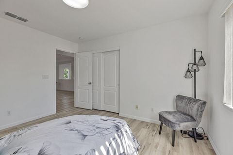 Tiny photo for 202 W Fauna Avenue, MOUNTAIN HOUSE, CA 95391 (MLS # ML82024227)