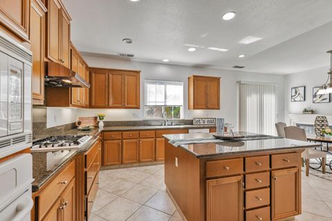 Tiny photo for 202 W Fauna Avenue, MOUNTAIN HOUSE, CA 95391 (MLS # ML82024227)