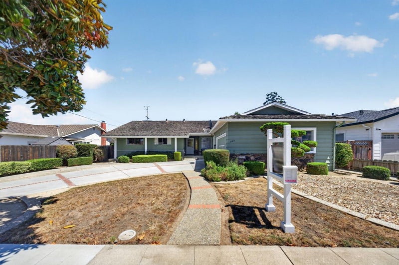382 Clarence Avenue