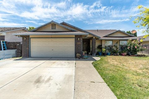 2135 Arroyo Court LOS BANOS CA 93635