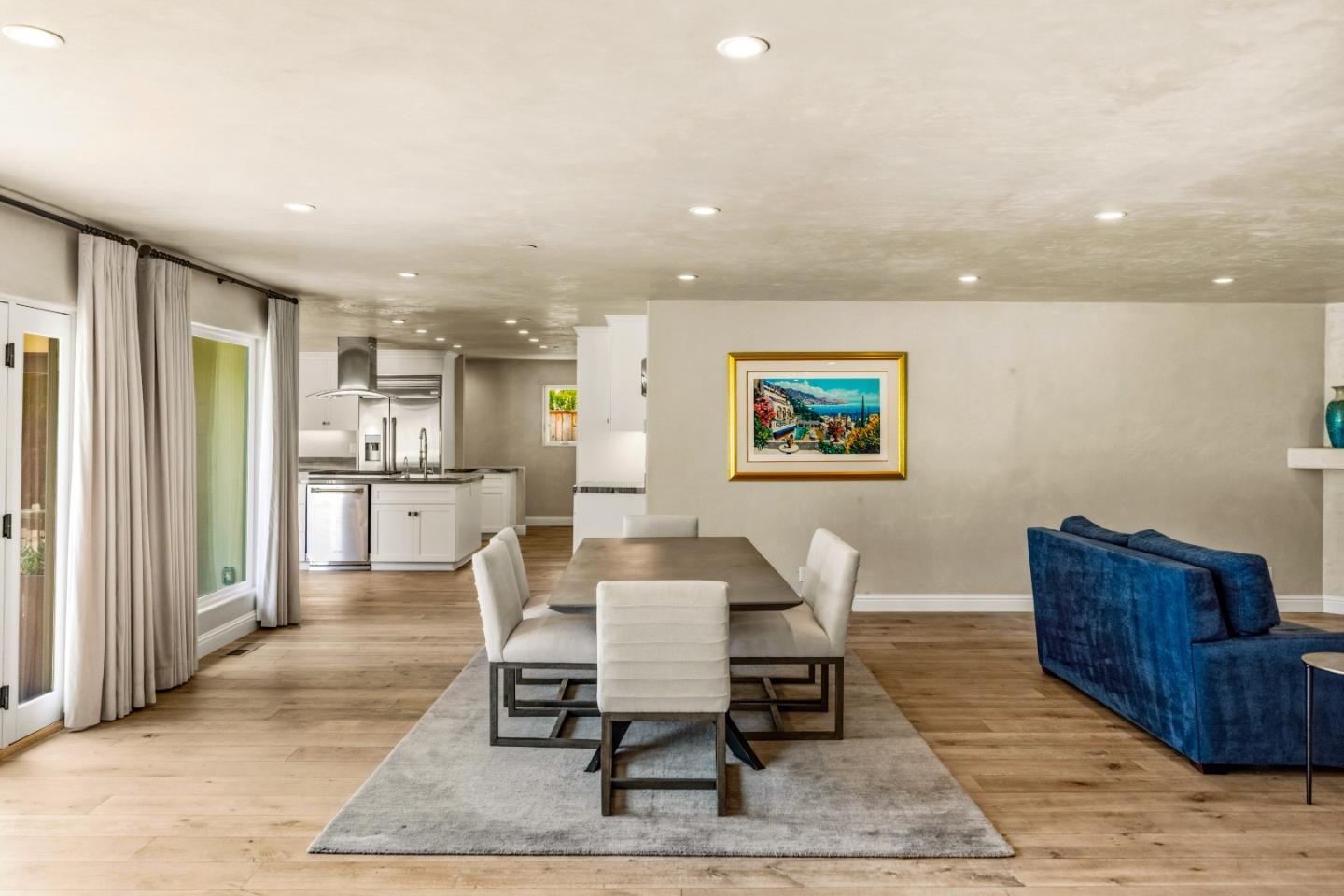 2976 Bird Rock Road