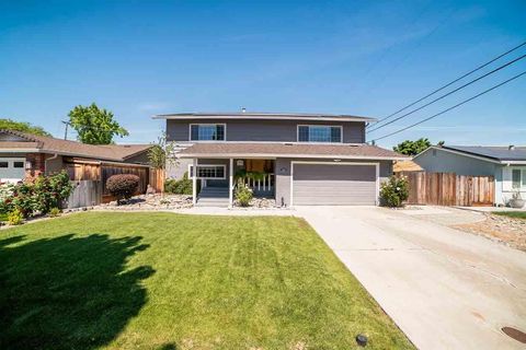 Photo of 1567 Glencrest Drive, SAN JOSE, CA 95118 (MLS # ML82042236)