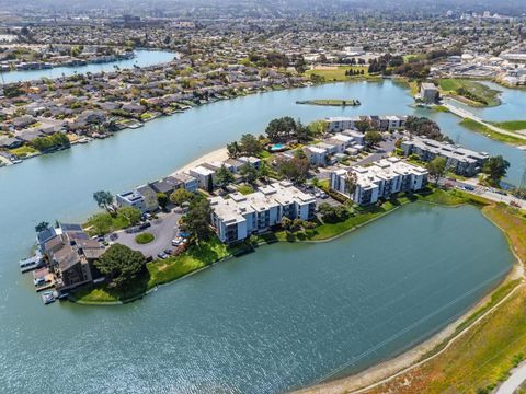 Photo of 651 Port Drive #208, San Mateo, CA 94404 (MLS # ML82042252)