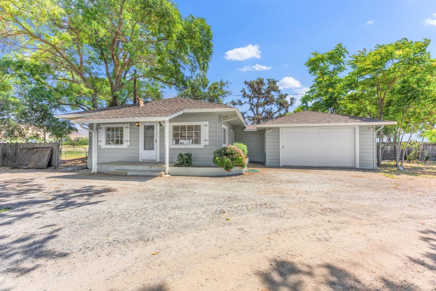 584 Monterey Road
