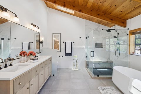 Tiny photo for 600 Ridge Top Road, Los Gatos, CA 95033 (MLS # ML82060472)